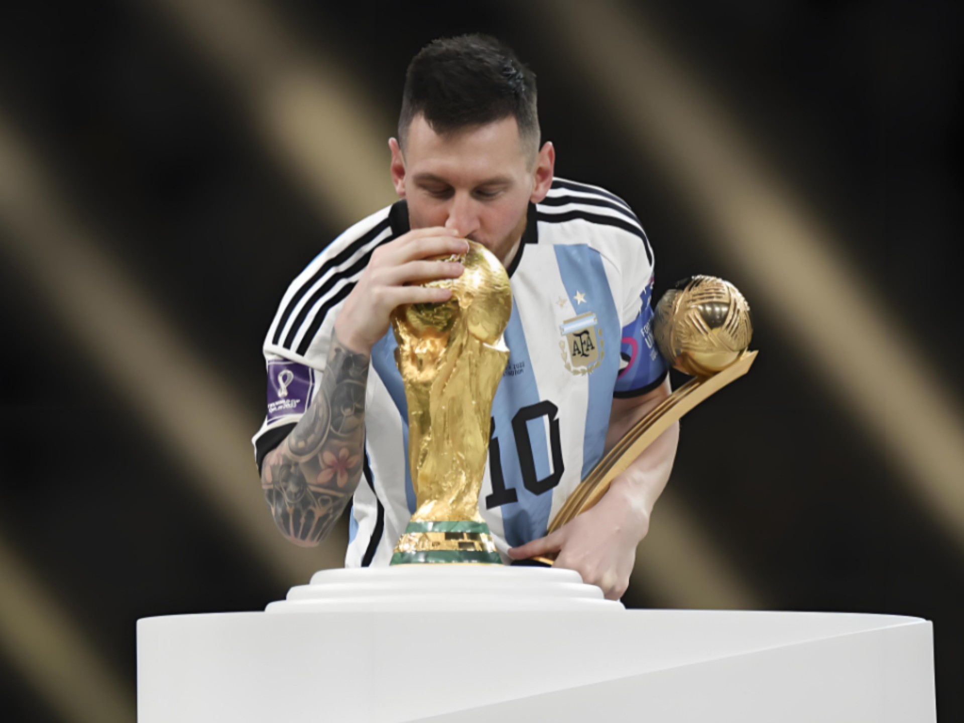 德布劳内返故地欧冠战旧主!数据：曼城擒开门红（德布劳内重返旧主战场 欧冠揭幕战曼城告捷）