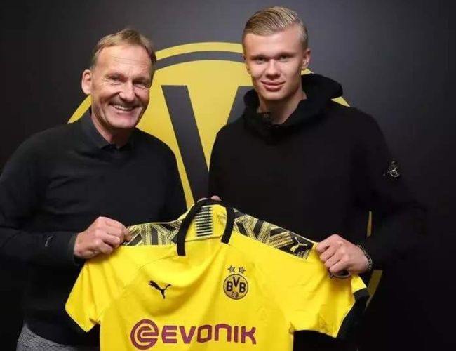 利兹联主帅：战胜蓝军让球队重获信心，利物浦能拿到欧冠席位（利兹联主帅：击败切尔西重建信心，相信利物浦可锁定欧冠名额）