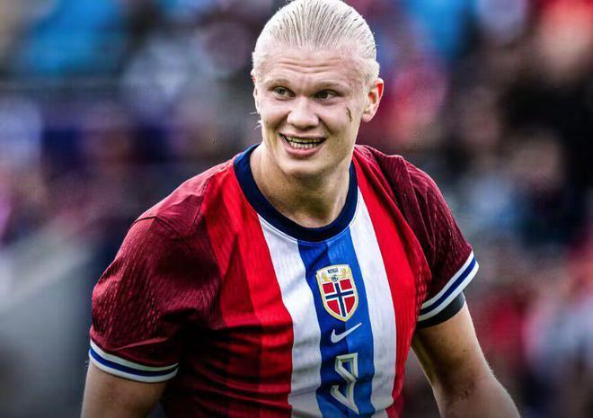 半场战报：拉齐奥1-0莱切，贡多齐建功