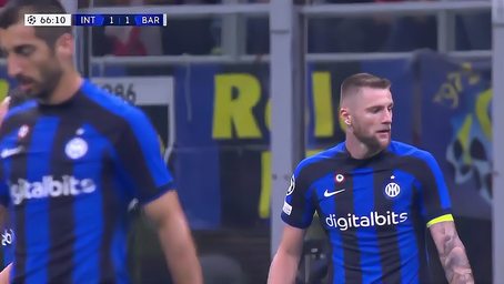 杜兰特：你永远都不知道阿门每晚会做些什么，因为他无所不能