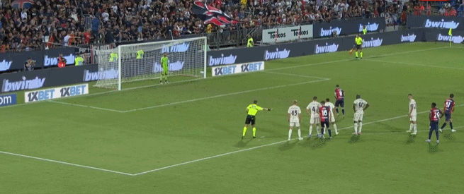 热那亚vs佛罗伦萨：洛伦佐-科隆博、厄斯蒂高首发，德赫亚、多多出战