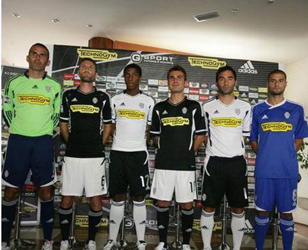 国安3-0河南！可怕的不是重夺足协杯冠军，而是球迷赛后的表态