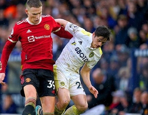 巴萨手握4球杀死晋级悬念 次回合或平局收场（巴萨四球优势几乎锁定晋级 次回合或以平局收尾）