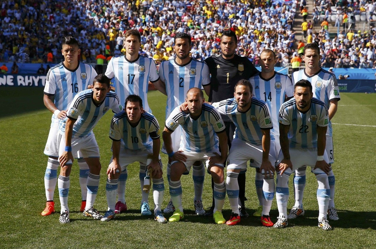 欧冠今夜观赛指南：皇马再遇曼城；多特主场迎战闪耀哥（欧冠今夜看点：皇马再战曼城，多特坐镇主场迎战闪耀哥）